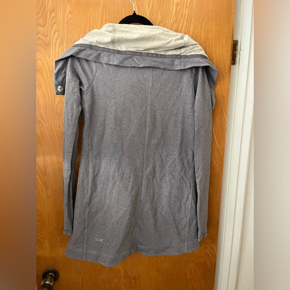 LULULEMON yoga wrap asymmetrical zip up jacket 8 - Picture 14 of 15